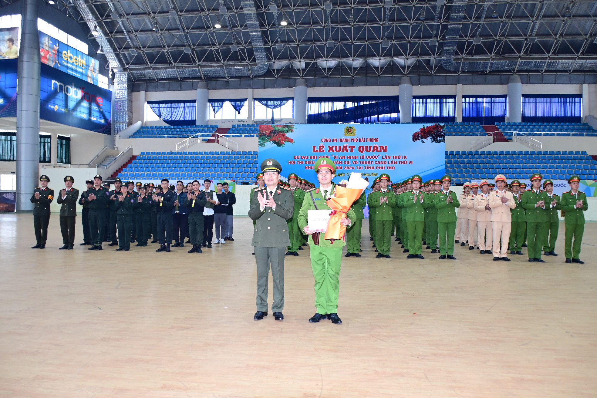 Đội tuyển CATP Hải Phòng: Báo cáo tổng duyệt tham gia chương trình Đại hội Khỏe Vì ANTQ lần thứ IX và Hội thi Điều lệnh, quân sự, võ thuật CAND lần thứ VI, khu vực 2